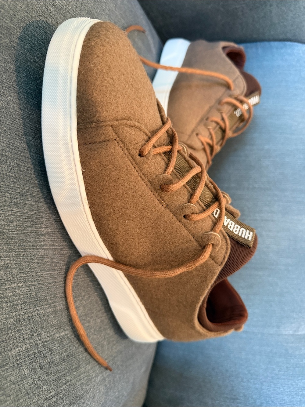 HUBBARD Felt Brown Low-Top Men's Casual Sneakers
